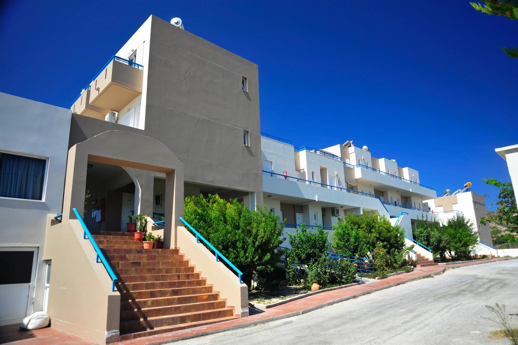 Athinoula Hotel 2*