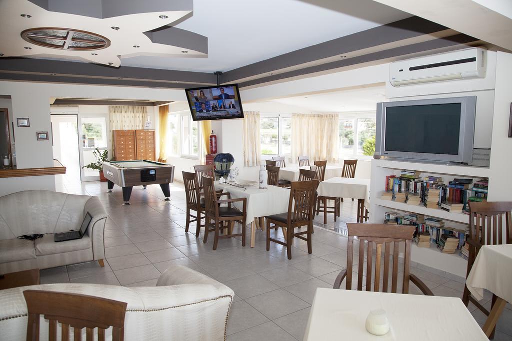 Hotel Athinoula 2*