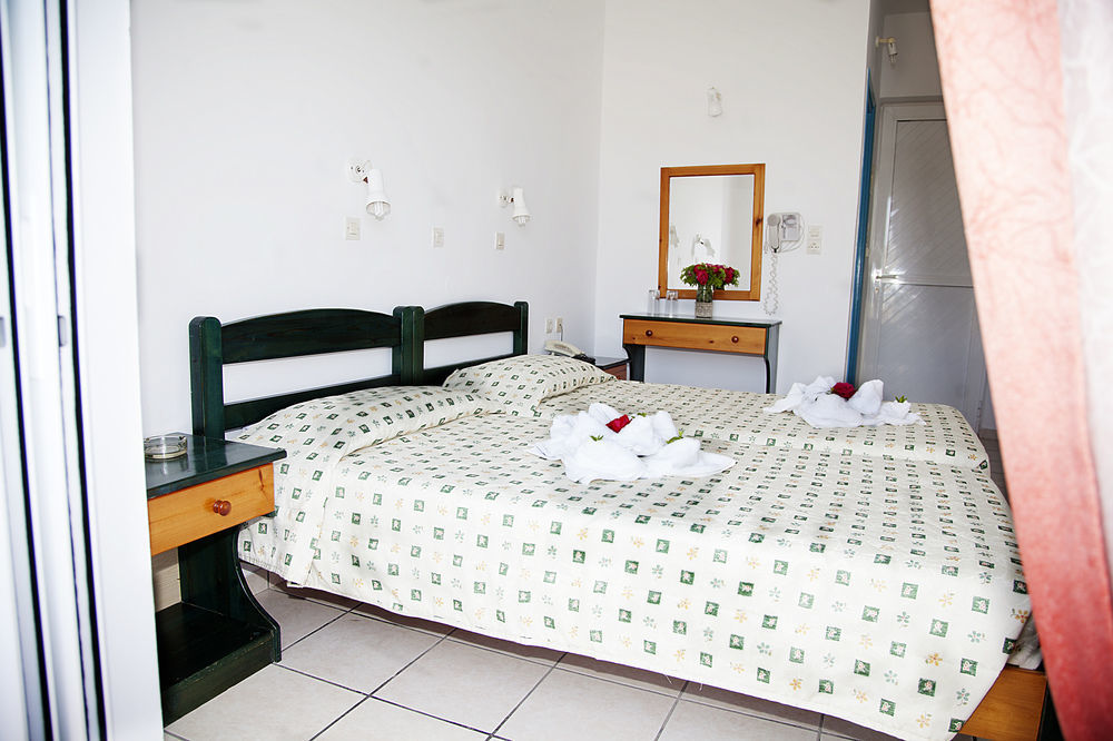 Athinoula Hotel